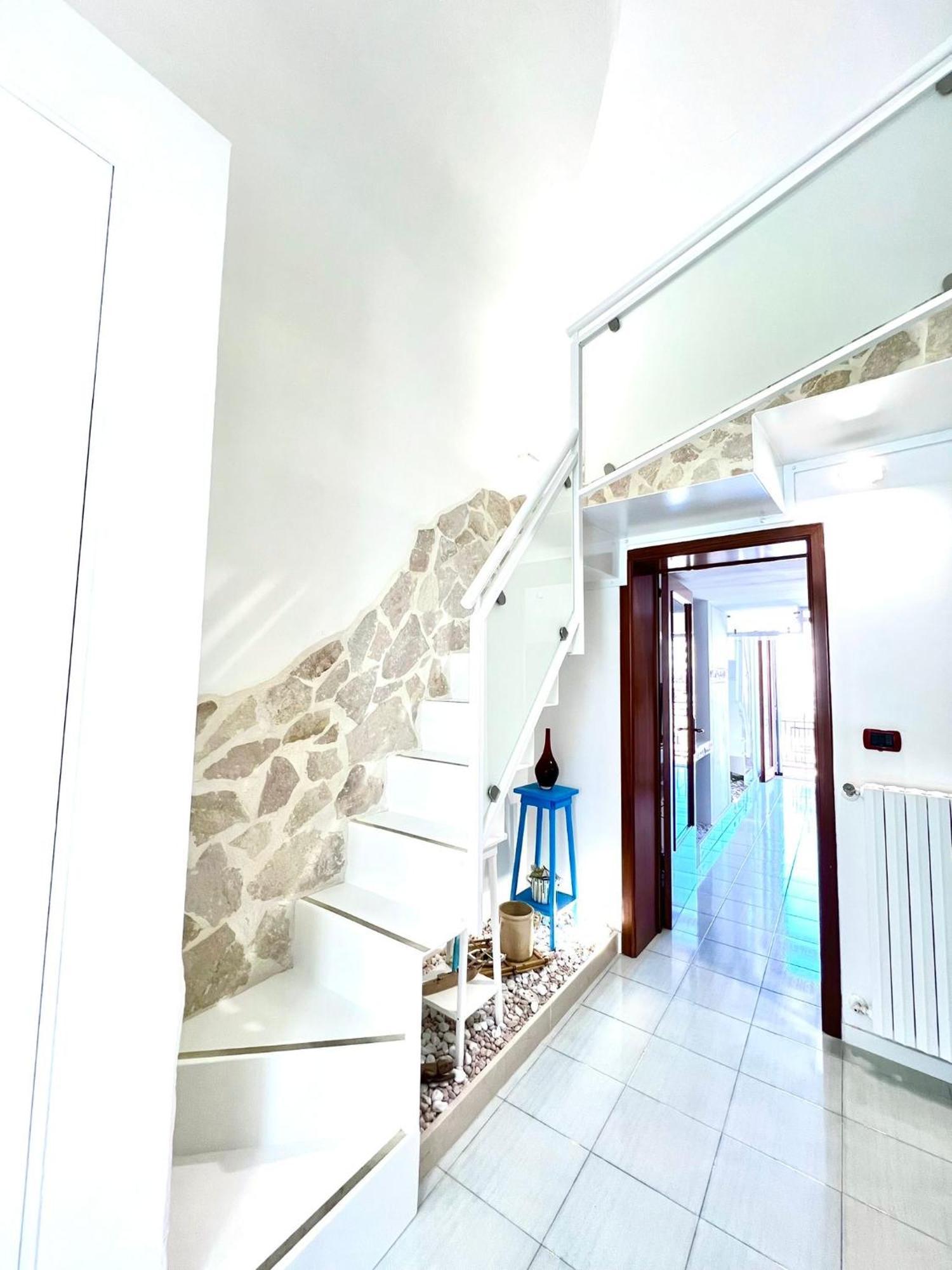 Torrione Apartment โจวีนัซโซ ภายนอก รูปภาพ