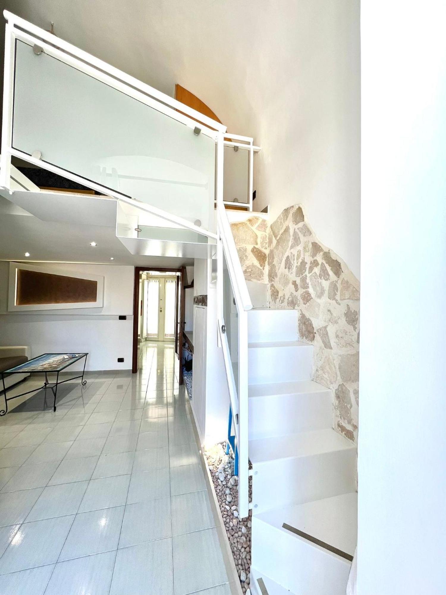 Torrione Apartment โจวีนัซโซ ภายนอก รูปภาพ