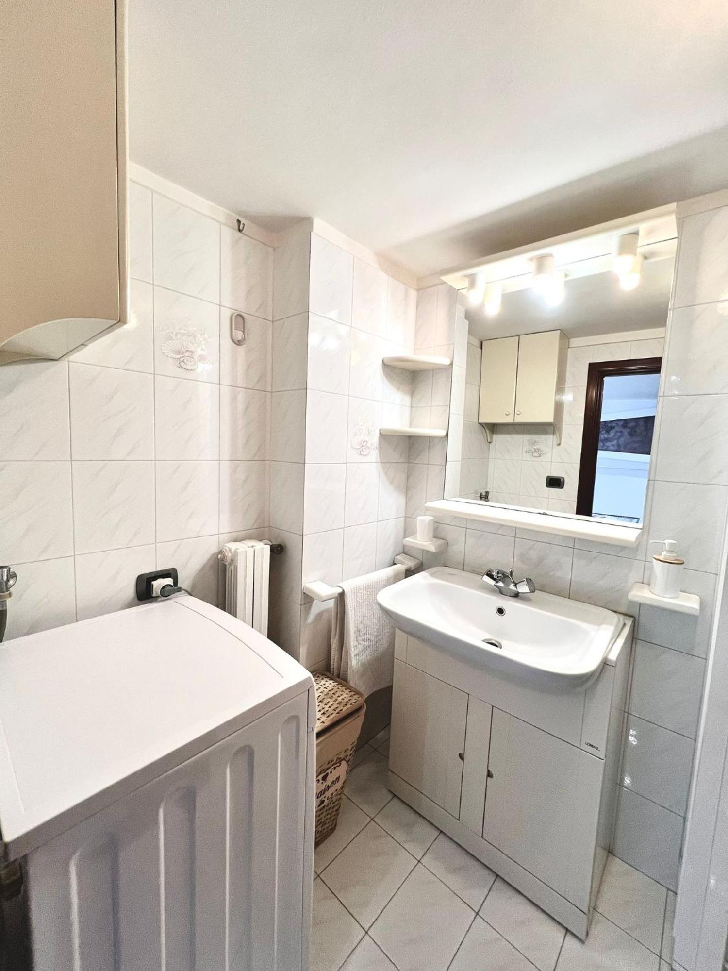 Torrione Apartment โจวีนัซโซ ภายนอก รูปภาพ